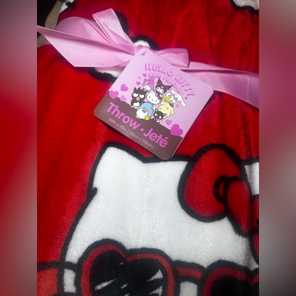 HELLO KITTY - Picture 2 of 3